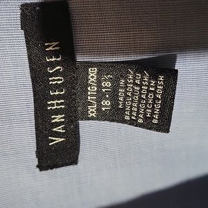 Mens 2xl Van Heusen dress shirt.